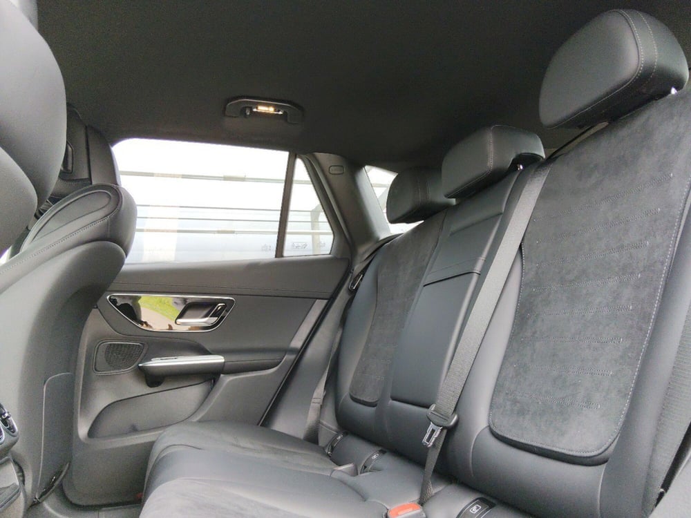 Mercedes-Benz GLC SUV nuova a Pescara (13)
