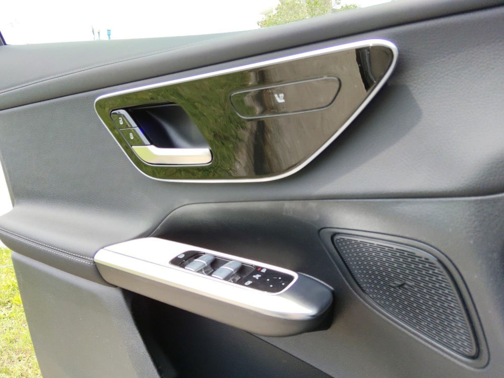 Mercedes-Benz GLC SUV nuova a Pescara (14)