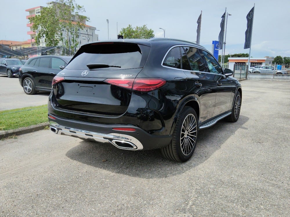 Mercedes-Benz GLC SUV nuova a Pescara (3)