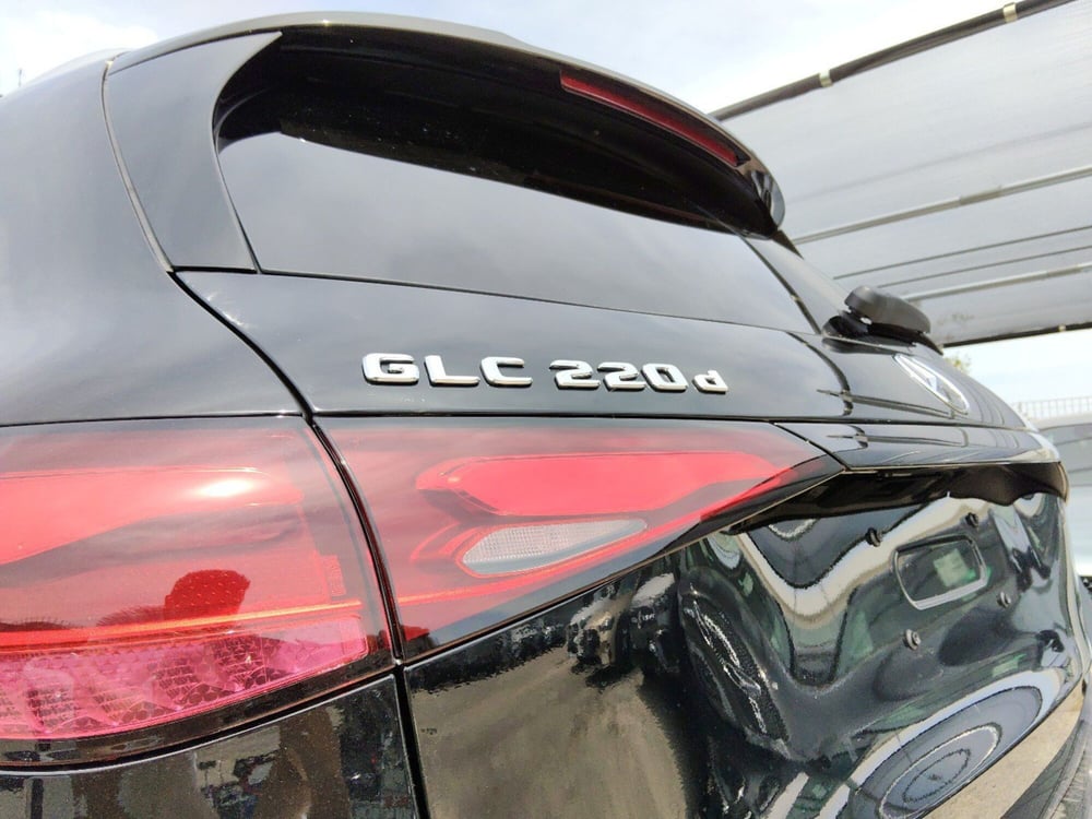 Mercedes-Benz GLC SUV nuova a Pescara (5)