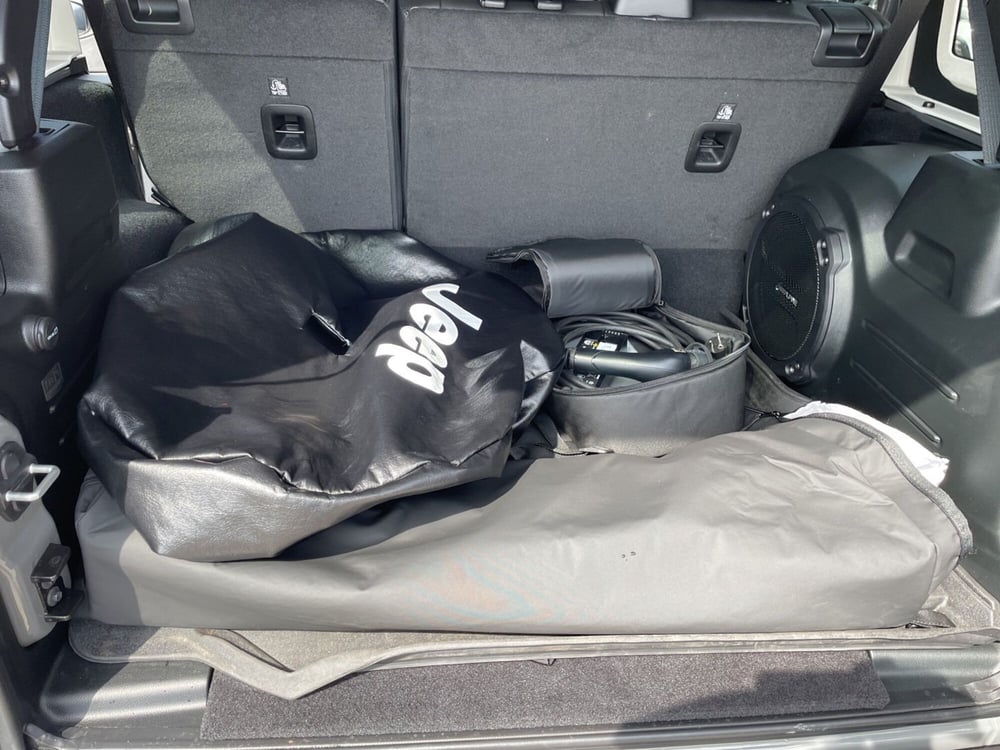 Jeep Wrangler Unlimited usata a Pescara (10)