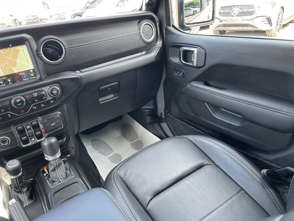 Jeep Wrangler Unlimited usata a Pescara (12)