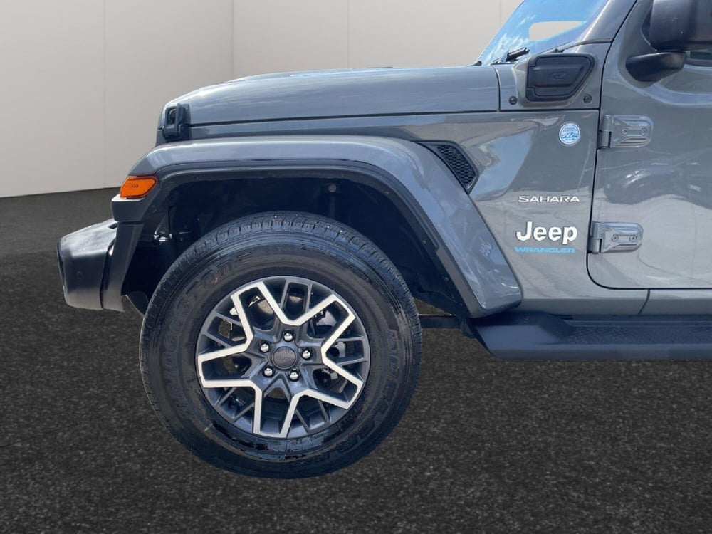 Jeep Wrangler Unlimited usata a Pescara (16)
