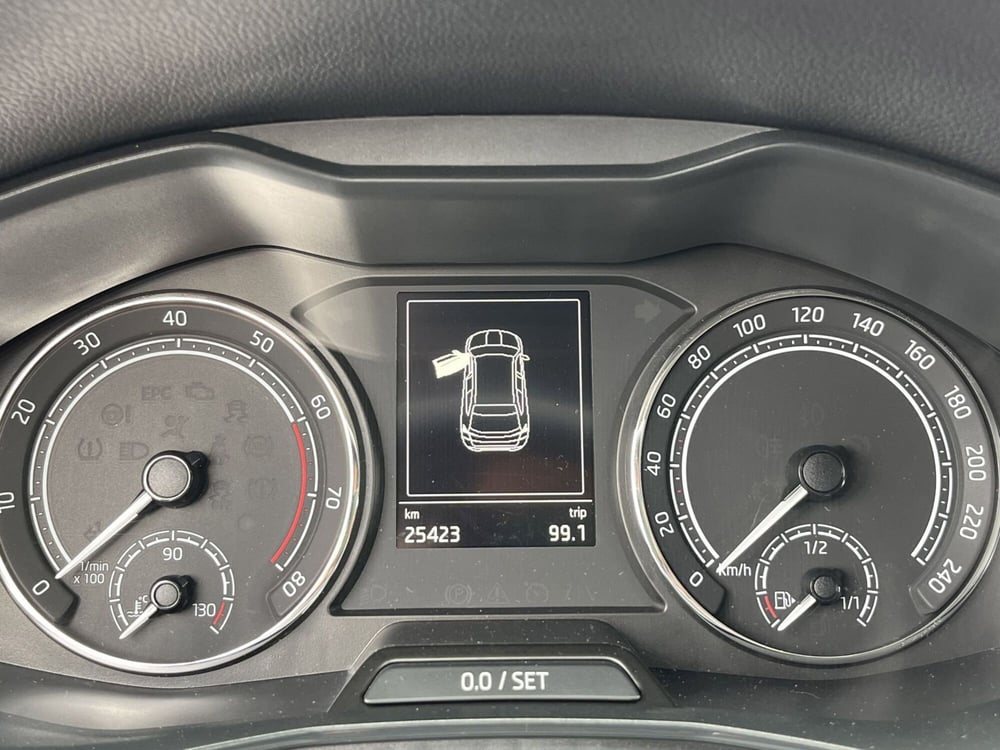 Skoda Kamiq usata a Padova (9)