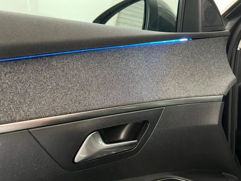 Peugeot 5008 usata a Bari (18)