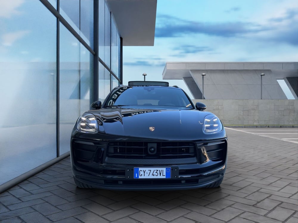 Porsche Macan usata a Cosenza (2)