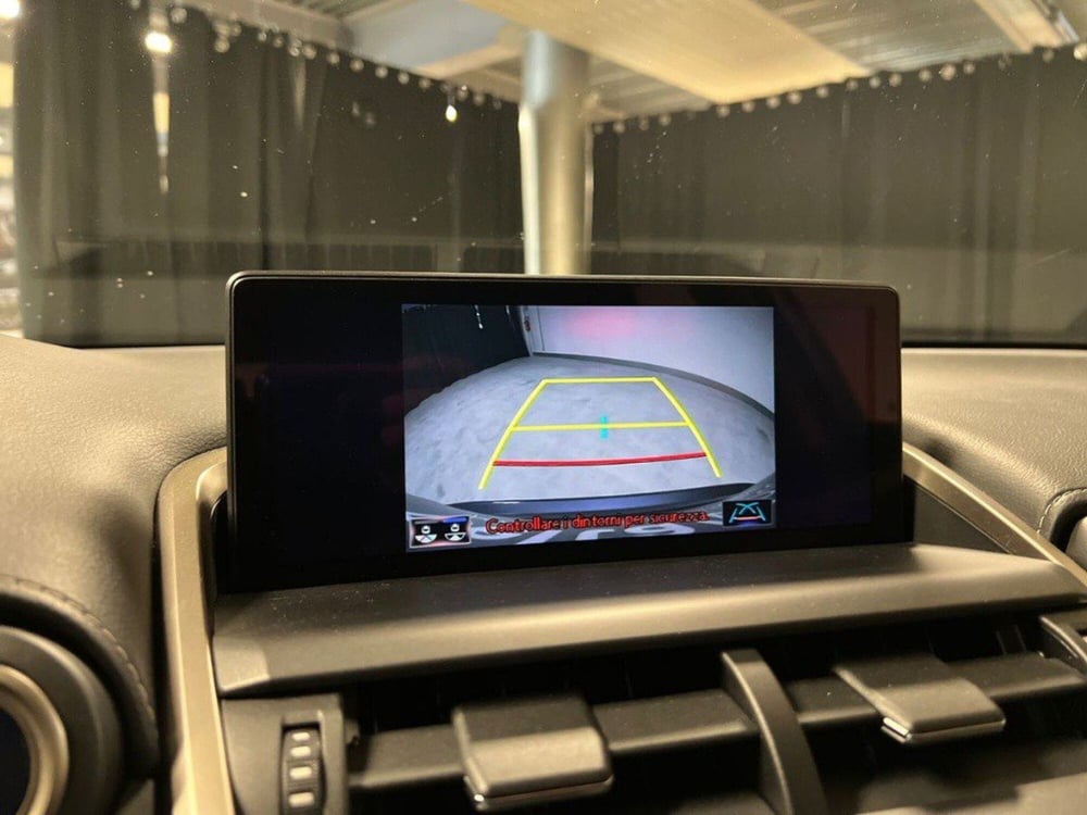 Lexus NX usata a Macerata (17)