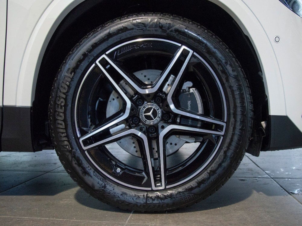 Mercedes-Benz GLA SUV nuova a Macerata (10)