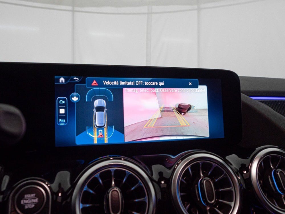 Mercedes-Benz GLA SUV nuova a Macerata (15)