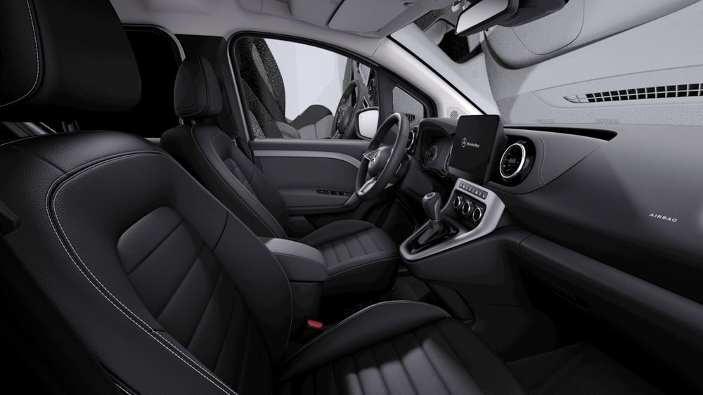 Mercedes-Benz Classe T nuova a Milano (7)