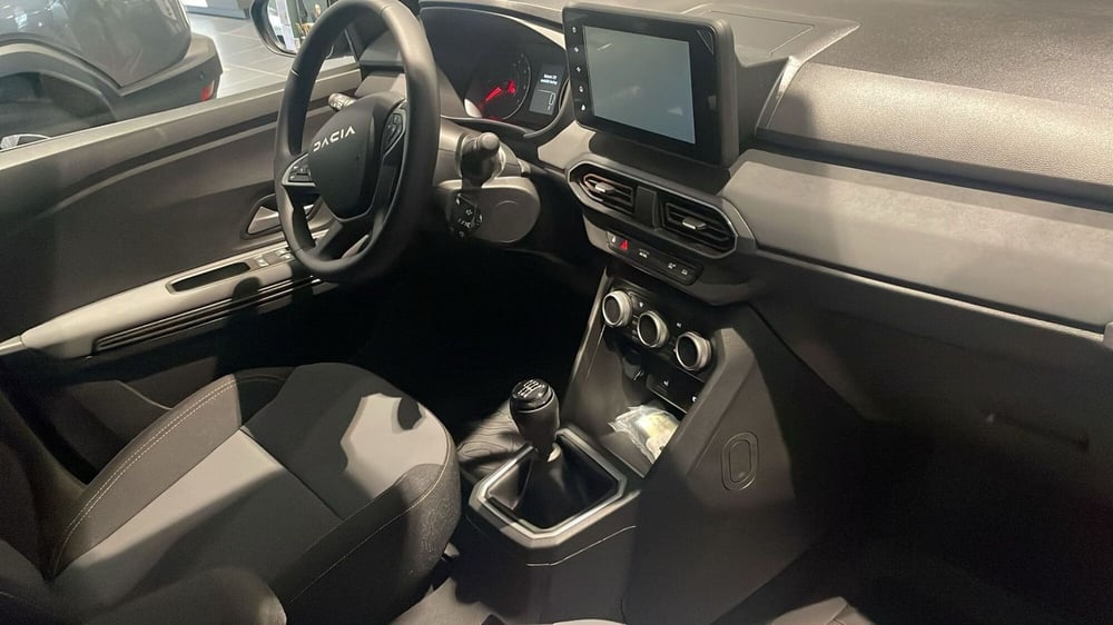 Dacia Jogger nuova a Treviso (7)