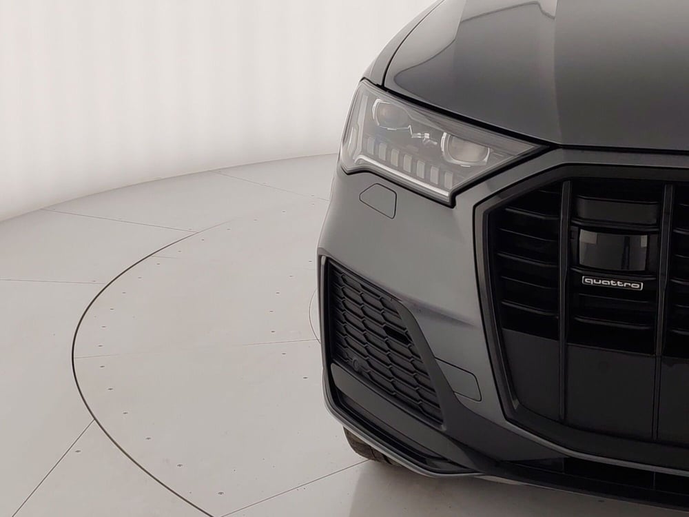 Audi Q7 usata a Massa-Carrara (6)