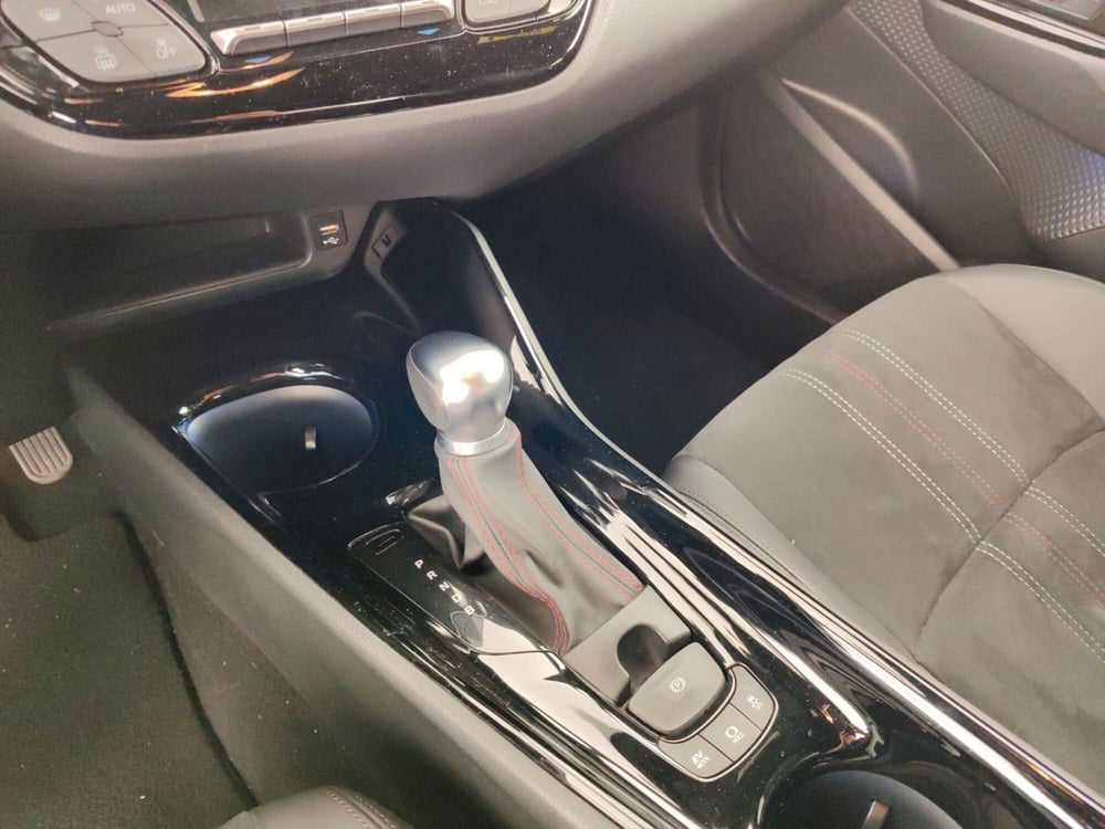 Toyota Toyota C-HR usata a Massa-Carrara (12)