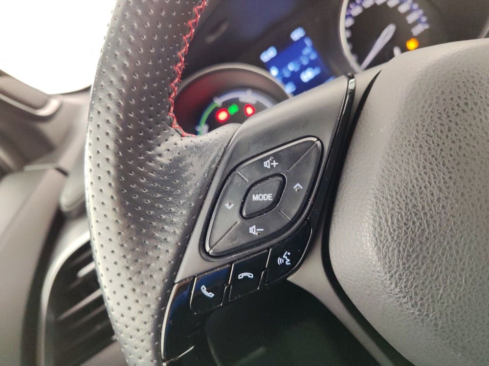 Toyota Toyota C-HR usata a Massa-Carrara (14)