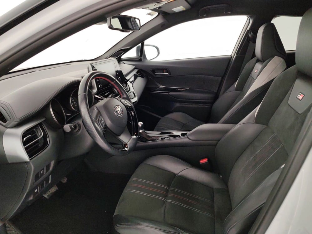 Toyota Toyota C-HR usata a Massa-Carrara (7)
