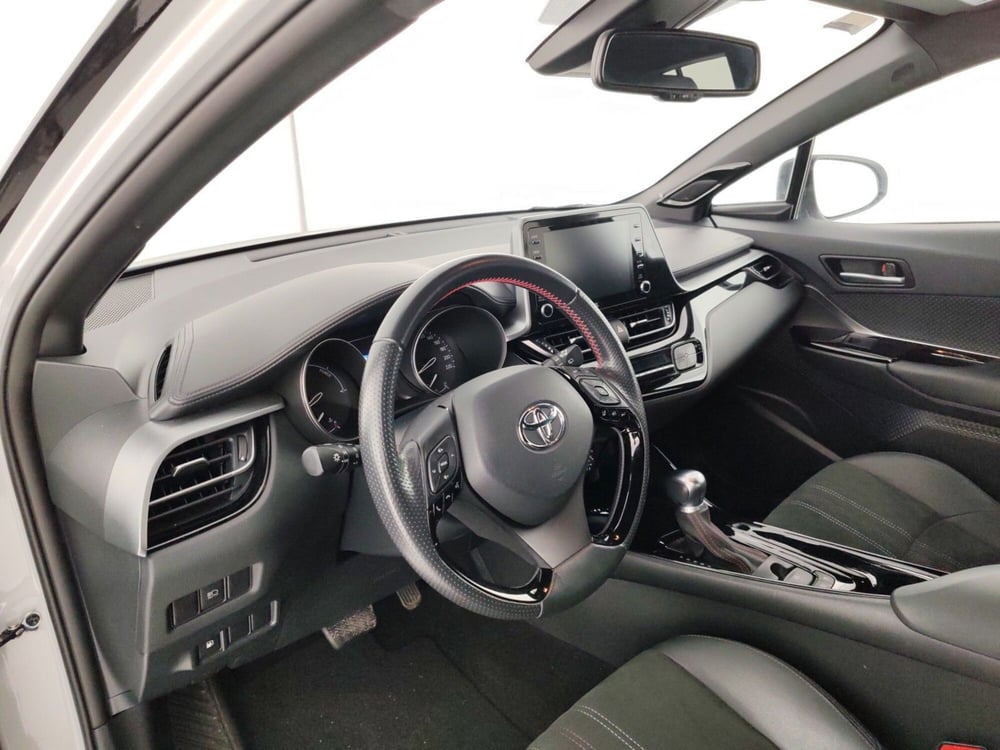 Toyota Toyota C-HR usata a Massa-Carrara (8)