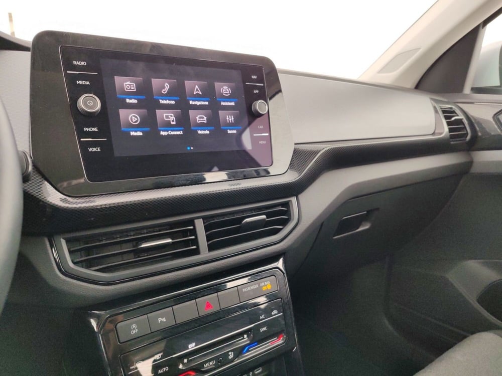 Volkswagen T-Cross usata a Massa-Carrara (12)