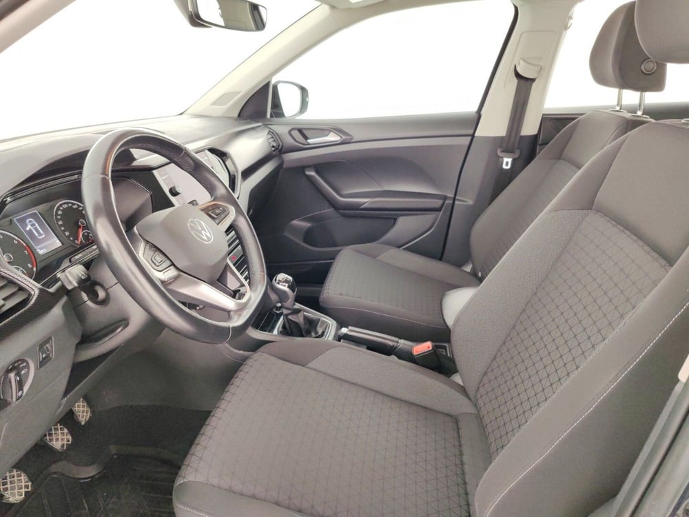 Volkswagen T-Cross usata a Massa-Carrara (7)