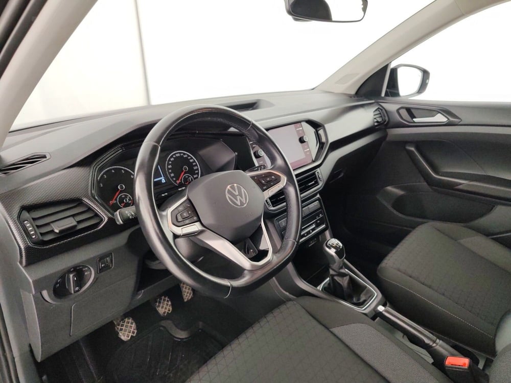 Volkswagen T-Cross usata a Massa-Carrara (8)
