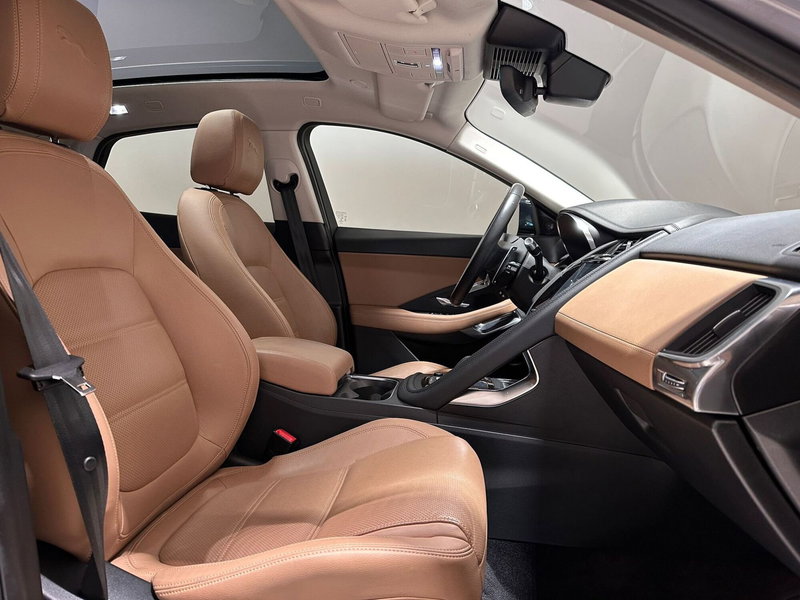 Jaguar E-Pace usata a Varese (3)