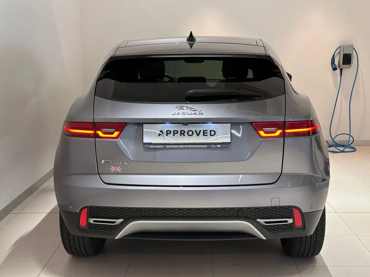 Jaguar E-Pace usata a Varese (7)