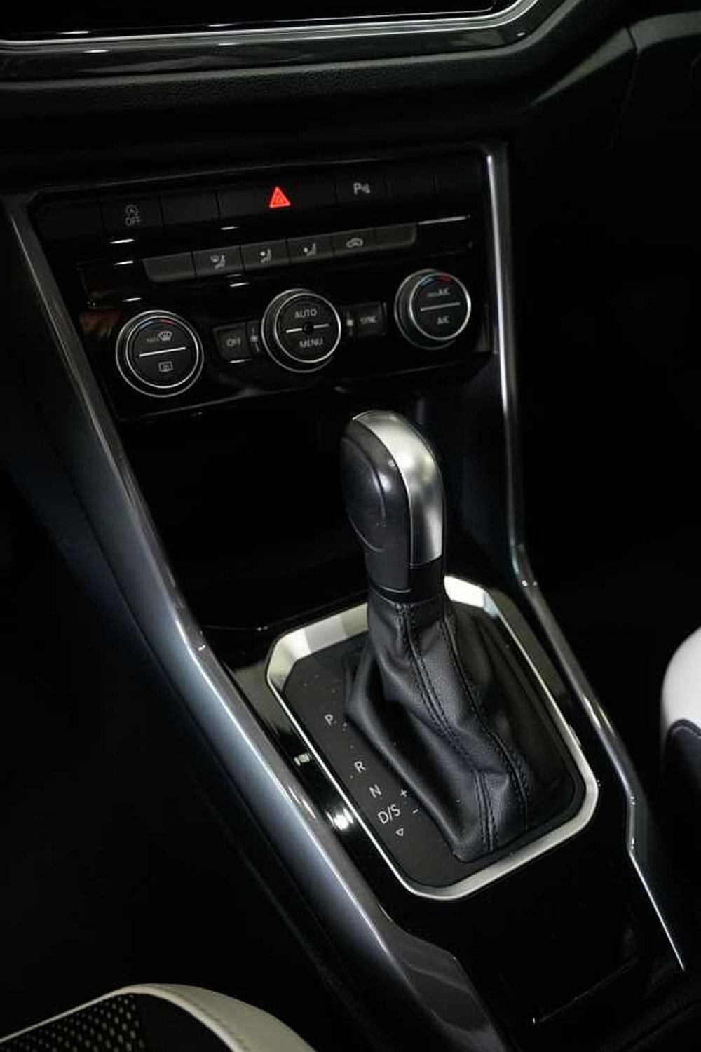 Volkswagen T-Roc usata a Rovigo (7)