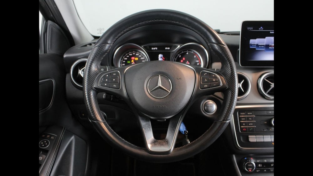 Mercedes-Benz GLA SUV usata a Palermo (10)