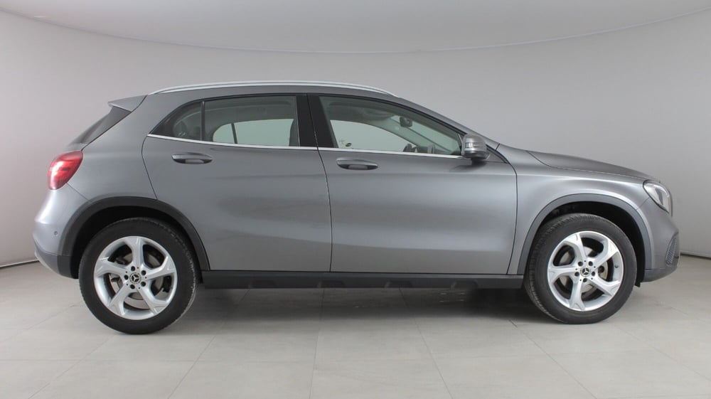 Mercedes-Benz GLA SUV usata a Palermo (14)