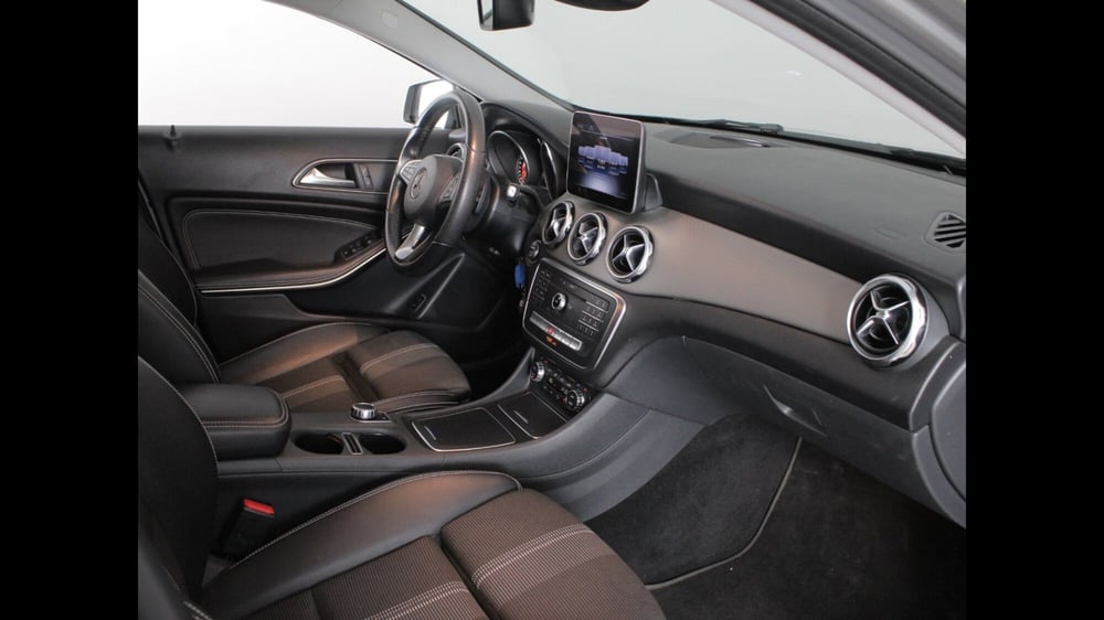 Mercedes-Benz GLA SUV usata a Palermo (6)