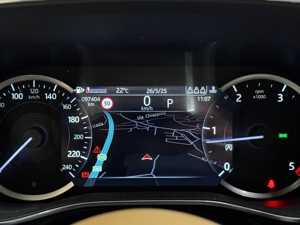 Jaguar F-Pace usata a Savona (10)