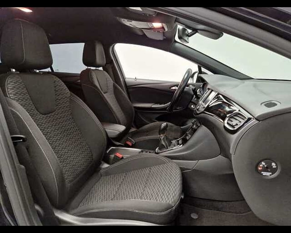Opel Astra Station Wagon usata a Milano (10)