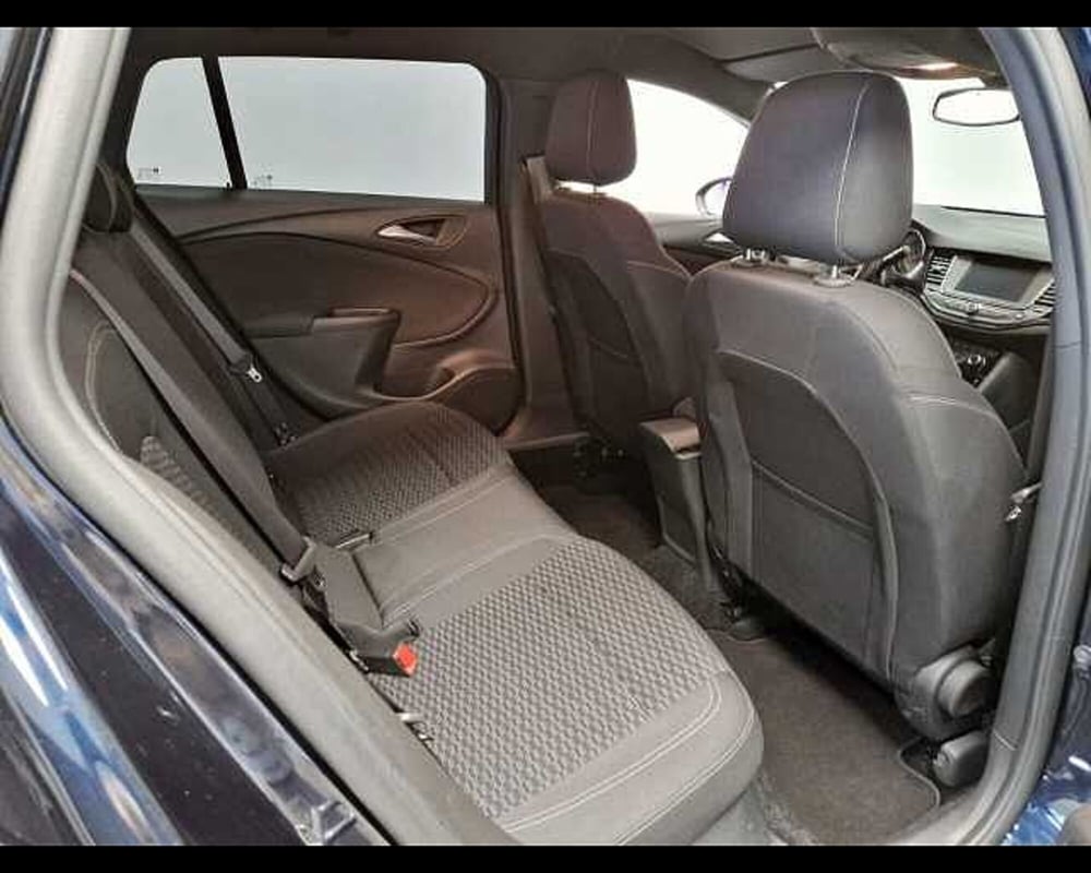 Opel Astra Station Wagon usata a Milano (11)