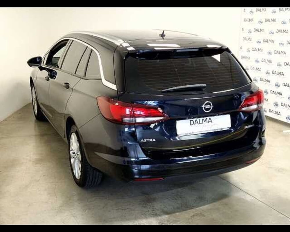 Opel Astra Station Wagon usata a Milano (16)