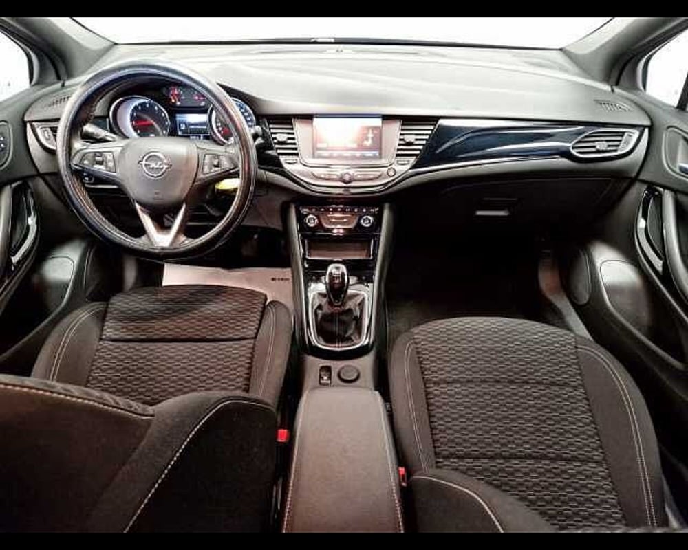 Opel Astra Station Wagon usata a Milano (7)