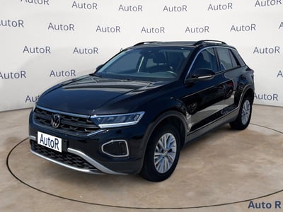 Volkswagen T-Roc 2.0 tdi Life 115cv del 2024 usata a Tito