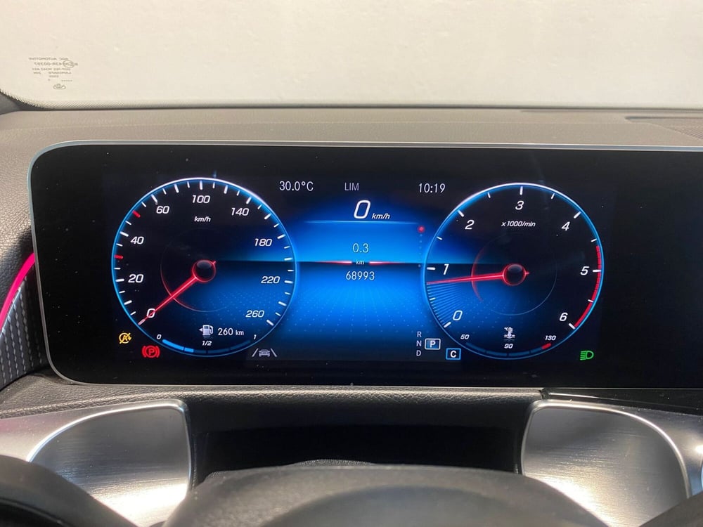 Mercedes-Benz GLB usata a Milano (10)