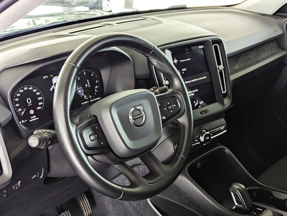 Volvo XC40 usata a Pescara (9)
