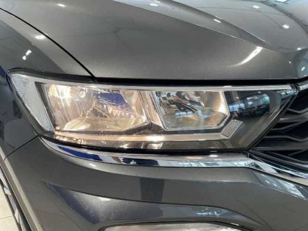 Volkswagen T-Roc usata a Pistoia (7)