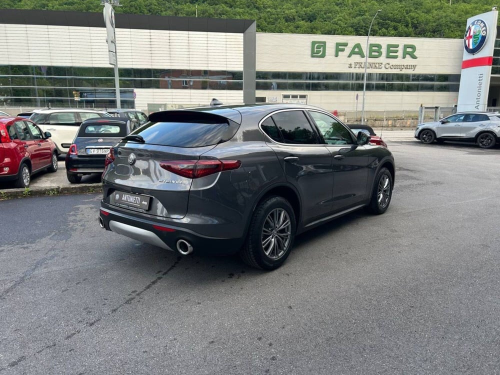 Alfa Romeo Stelvio usata a Ancona (5)