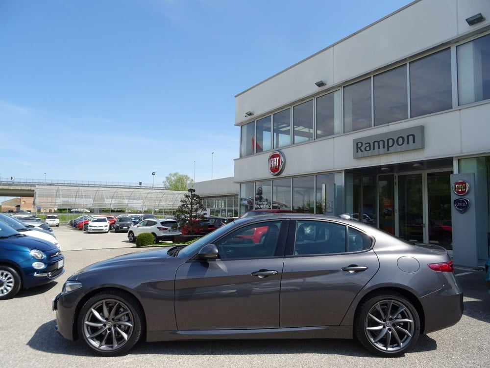 Alfa Romeo Giulia usata a Venezia (2)