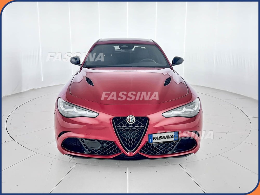 Alfa Romeo Giulia nuova a Milano (2)