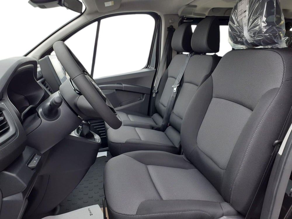 Nissan Primastar Furgone nuova a Piacenza (7)