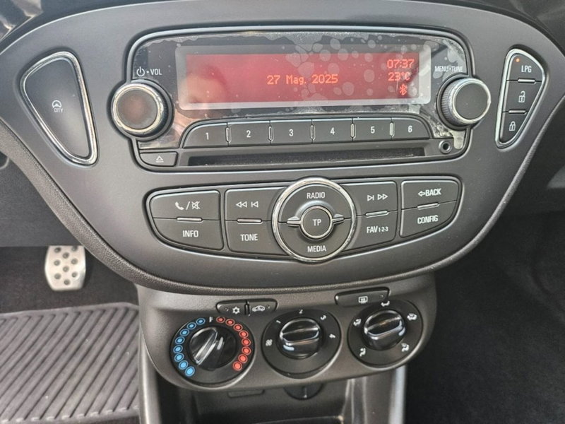 Opel Corsa usata a Foggia (12)