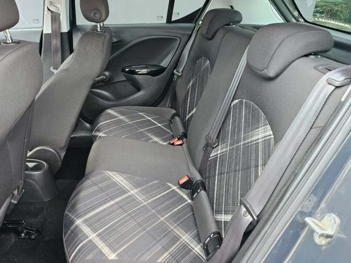 Opel Corsa usata a Foggia (17)