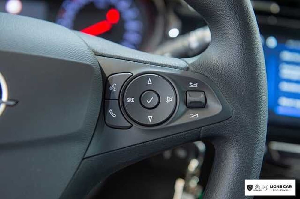 Opel Corsa nuova a Lodi (15)