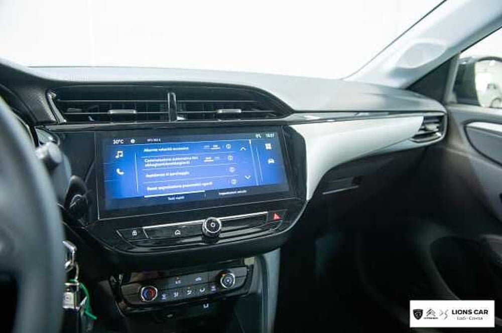 Opel Corsa nuova a Lodi (17)