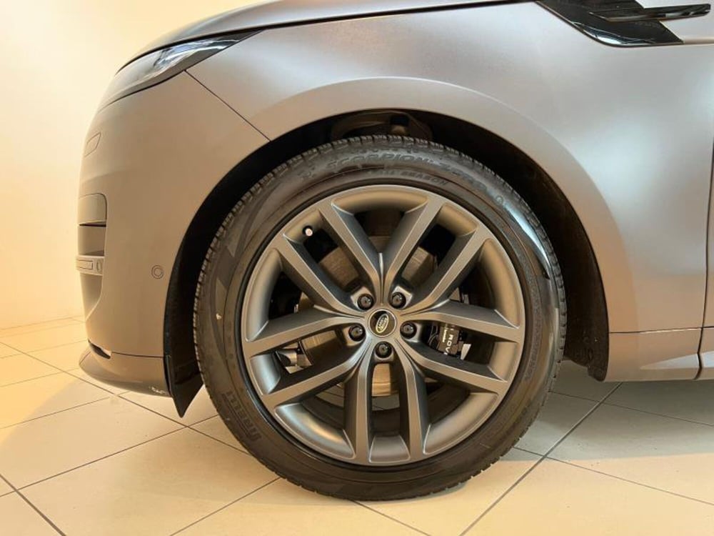Land Rover Range Rover Sport usata a Venezia (9)