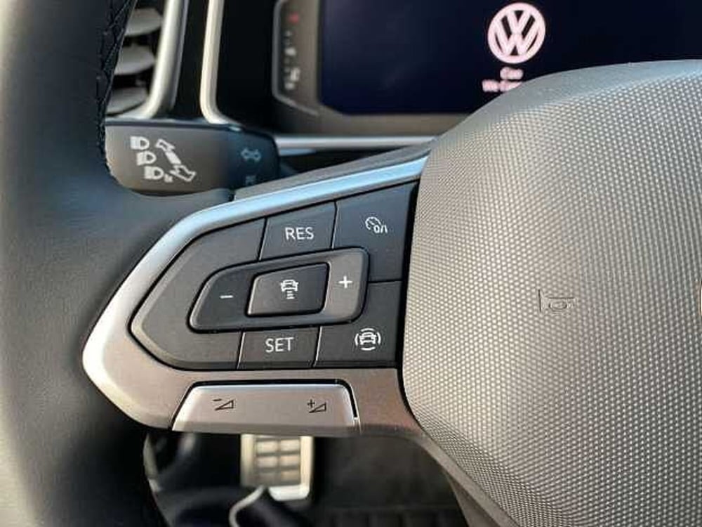 Volkswagen T-Roc nuova a Napoli (20)