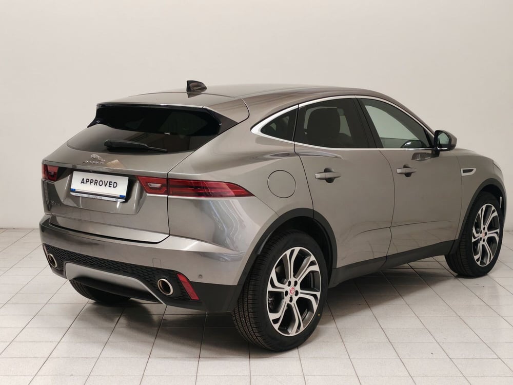 Jaguar E-Pace usata a Novara (2)