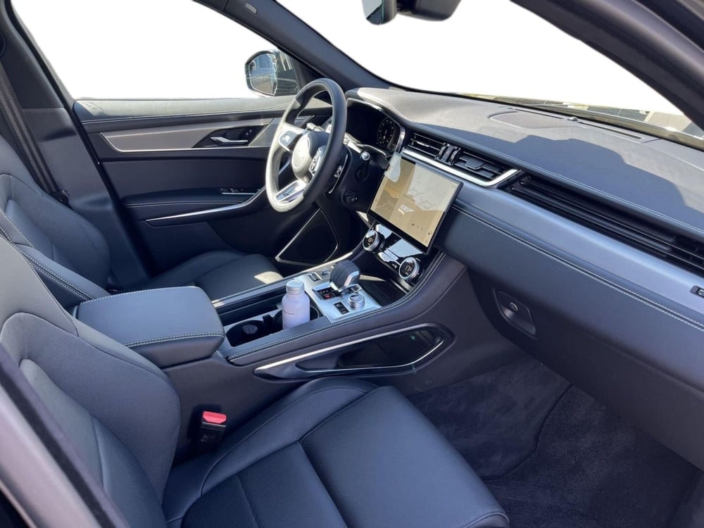 Jaguar F-Pace nuova a Catania (3)